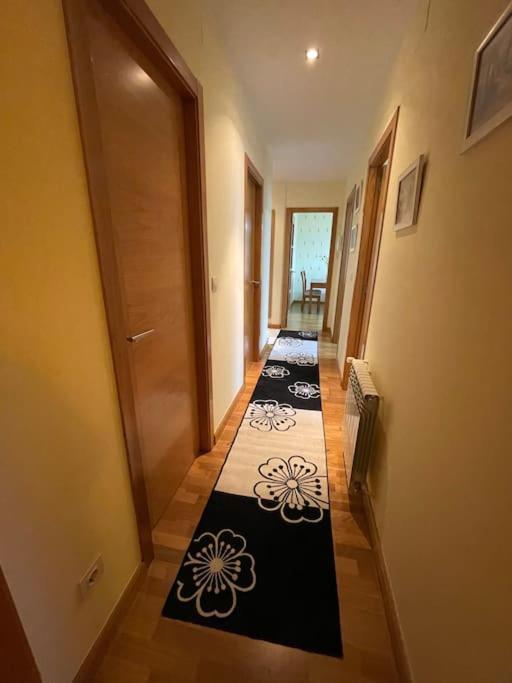 Apartamento Lugo Ciudad Luaran gambar