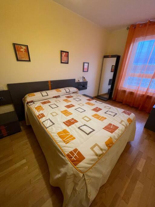 Apartamento Lugo Ciudad Luaran gambar