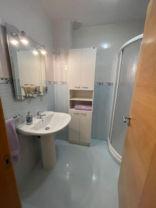 Apartamento Lugo Ciudad Luaran gambar