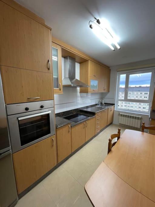 Apartamento Lugo Ciudad Luaran gambar